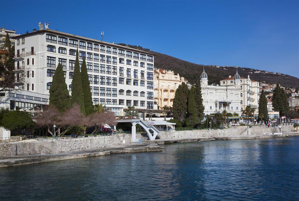 Hotel Kristal - Liburnia オパティヤ エクステリア 写真